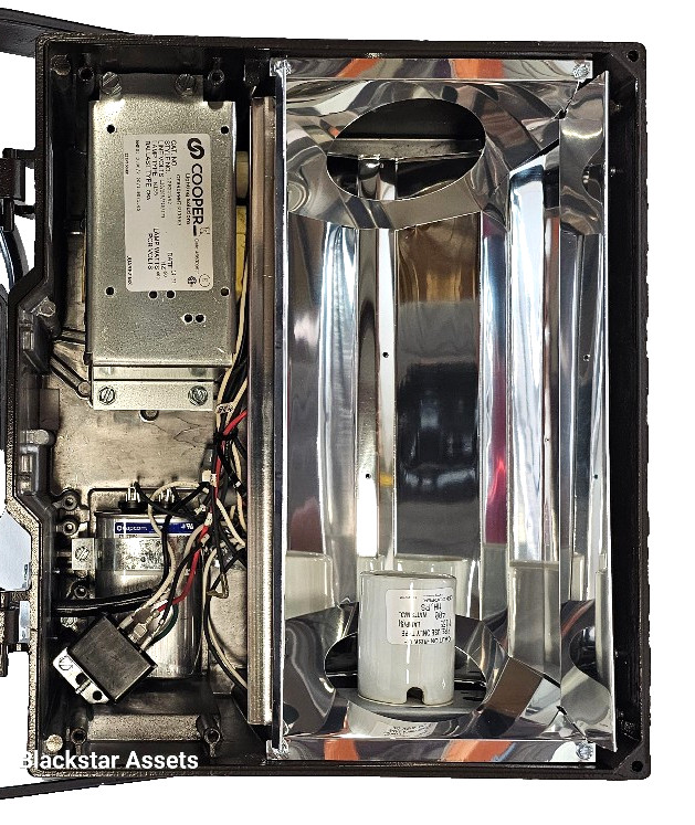 New Cooper Lighting 400W HID Outdoor Commercial Flood Light Fixture, IP67, 120V