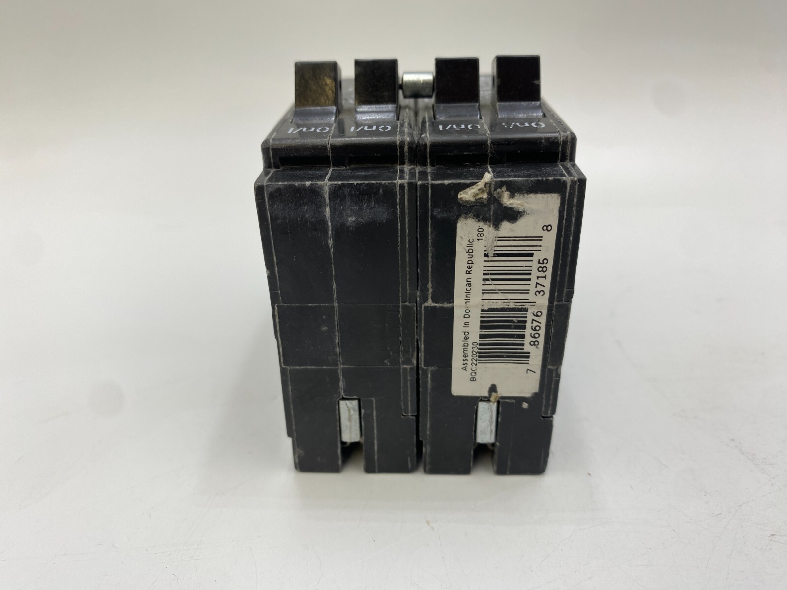 Eaton BRD22030 Plug-In Circuit Breaker 20A/30A 120/240V 2/4P 1PH BRD 20/30 AMP