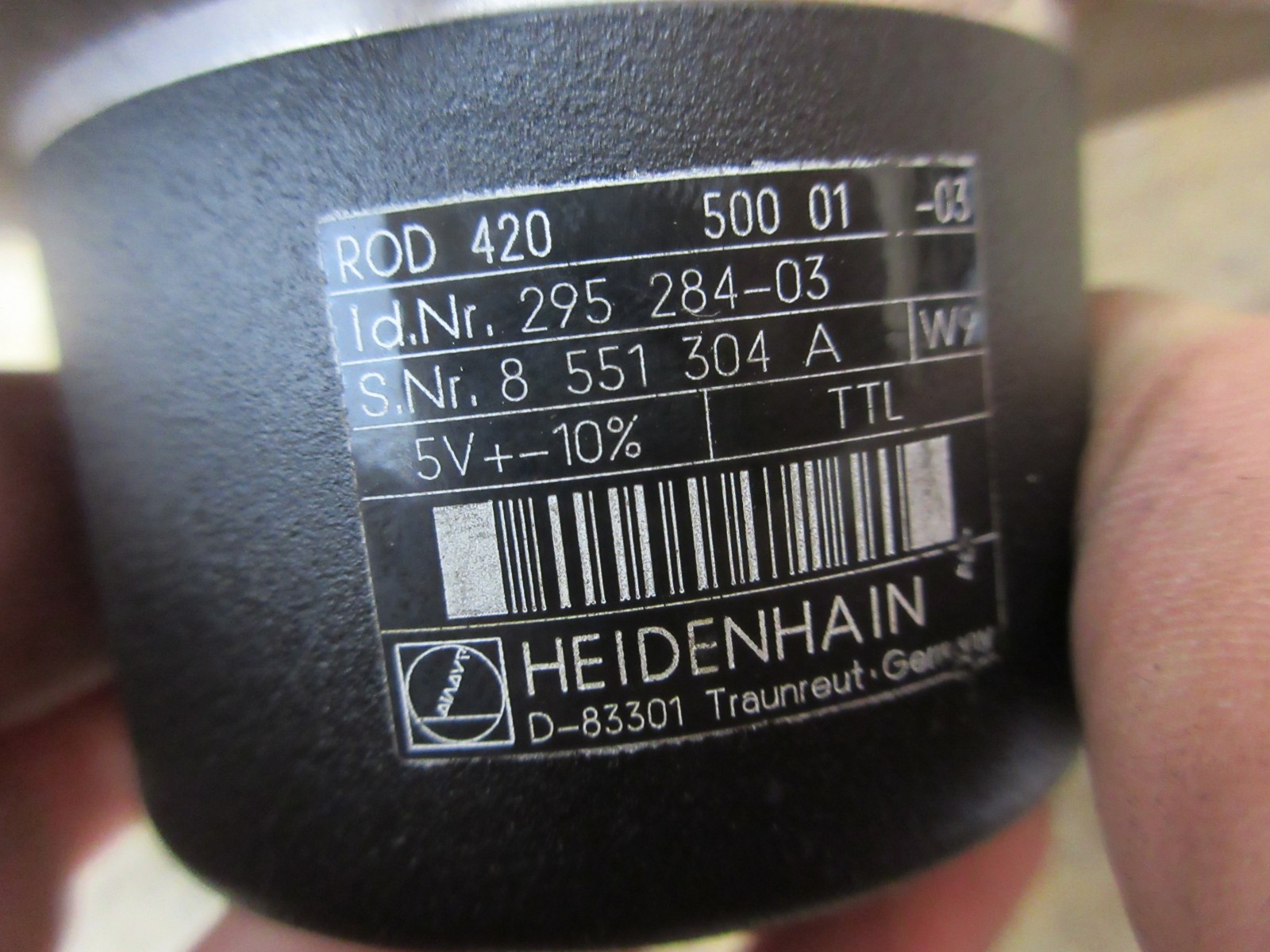 HEIDENHAIN ENCODER ROD 420 500 01-03 ID.NR. 295 284-03 7 849 429 A V9 WARRANTY