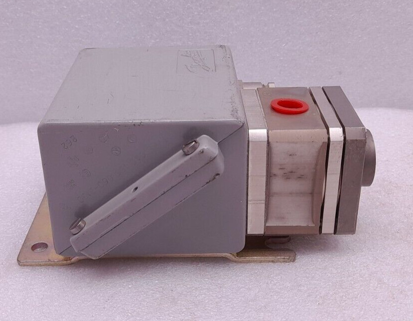 Danfoss 155-060-313066 Differential Pressure Switch 0,2..2,5 Bar