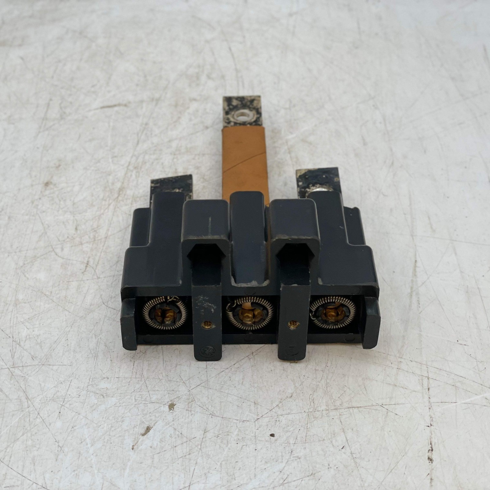 GE TE13PD1 Plug-In Mounting Base Assembly, 150A, 3P (Used)