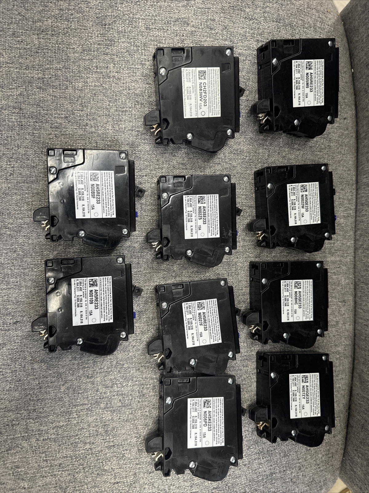 Lot of 10 – SIEMENS QA115AFCN 15A AFCI PLUG ON NEUTRAL (NO PIGTAIL WIRE)