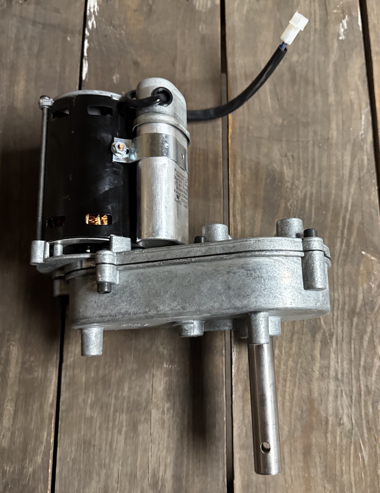Lancer Ice Shaver gear motor V04199AN62, 115V, 60Hz, 6.5 RPM, 1200 in-lb «NOS»