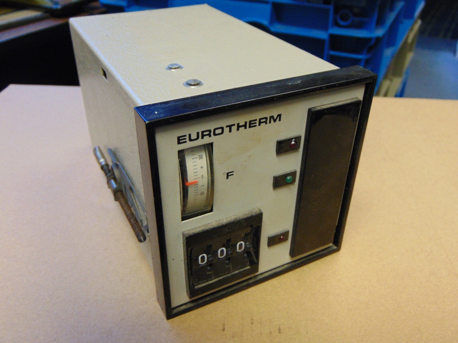 EUROTHERM 918 SCT-SCT/J/0-999F/P10/FT/115V/S/A// TEMPERATURE CONTROLLER