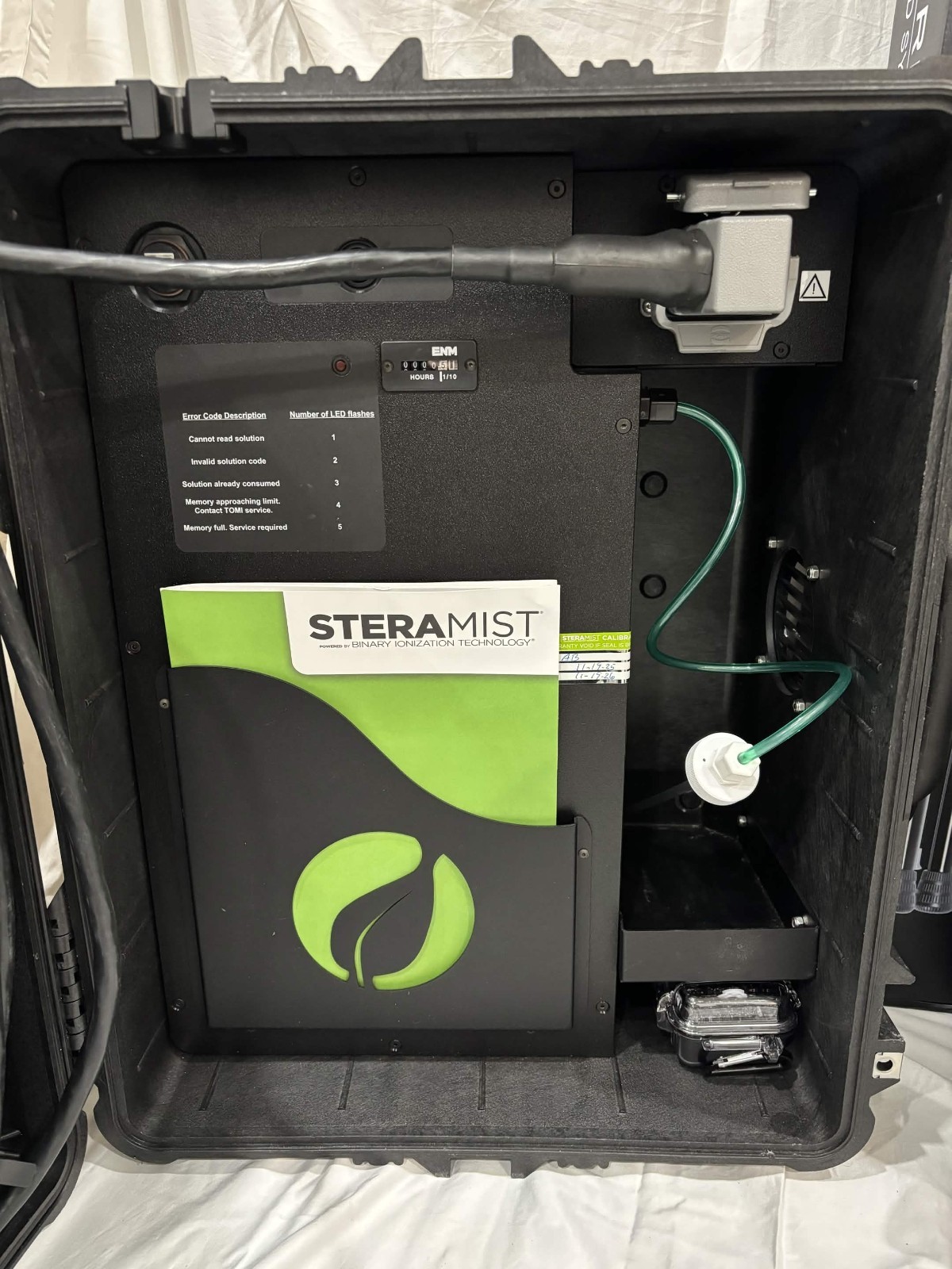 TOMI SteraMist SteraPak S-PAK-100 + Surface Unit HHA-103 + 16 BIT Bottles Tripod