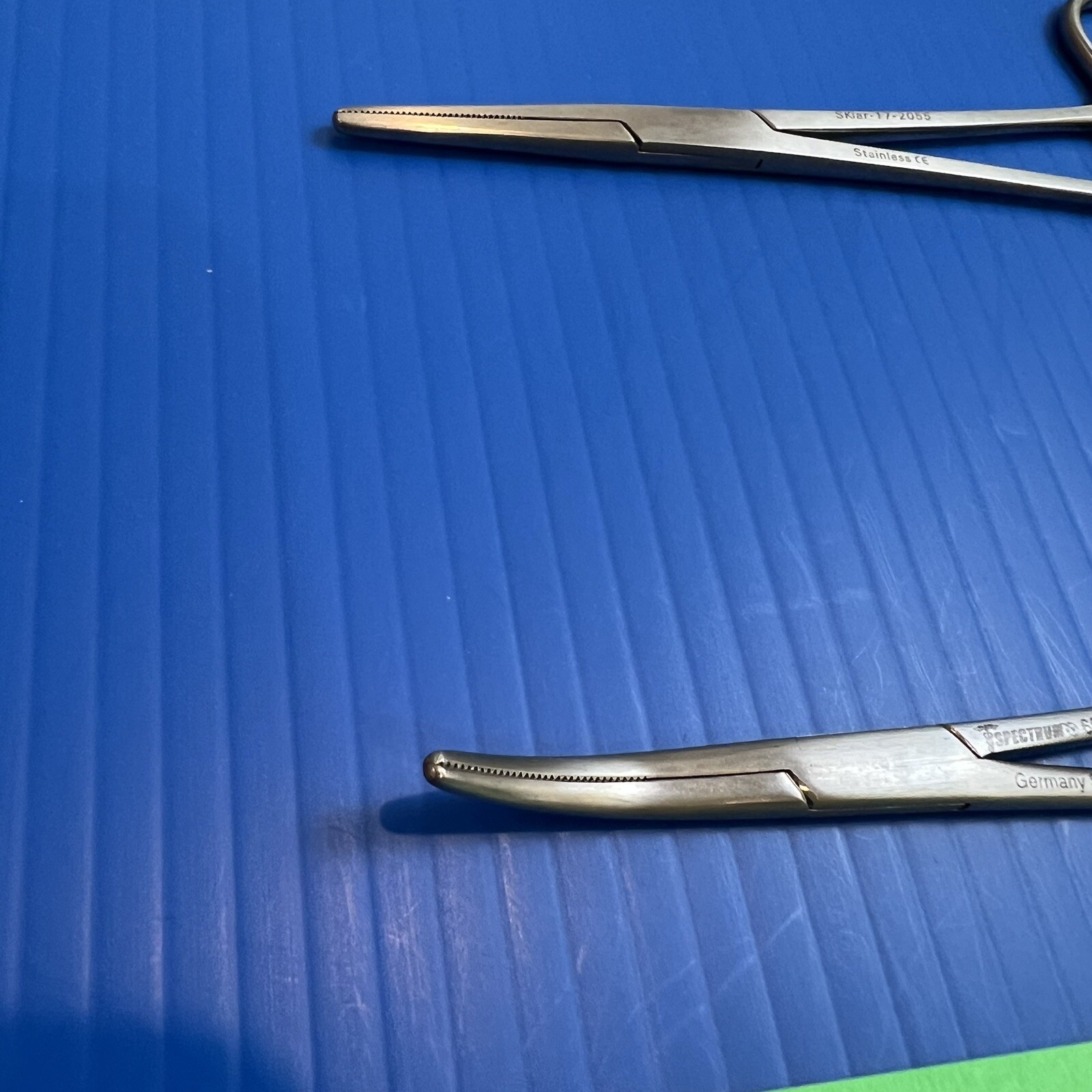 Sklar 17-2055 Spectrum 60-1891 Kelly Forceps Curved and Straight lot of 2