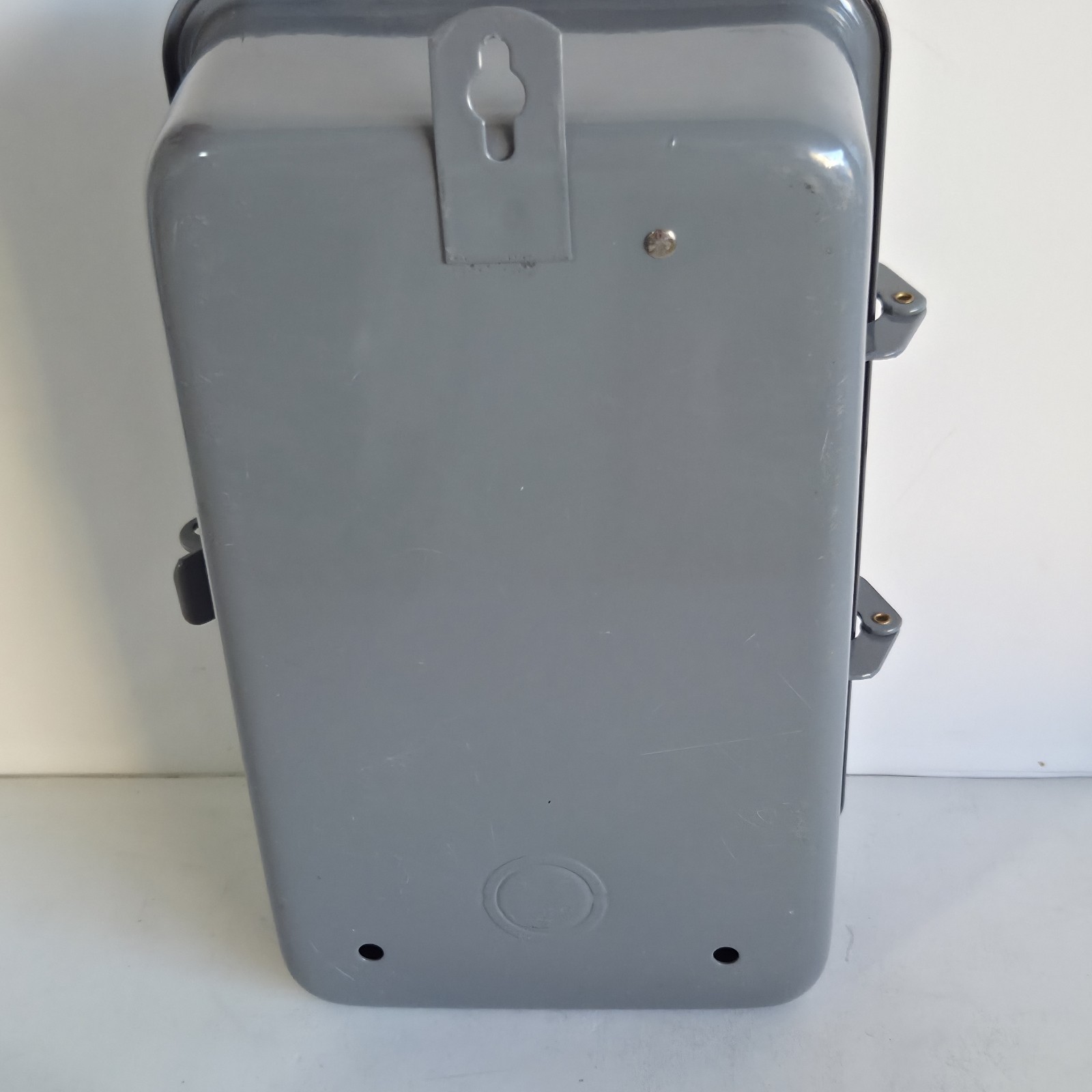 Intermatic 24 Hr Dial Time Switch w/ Skip Indoor Outdoor Case T173R Dbl UNUSED