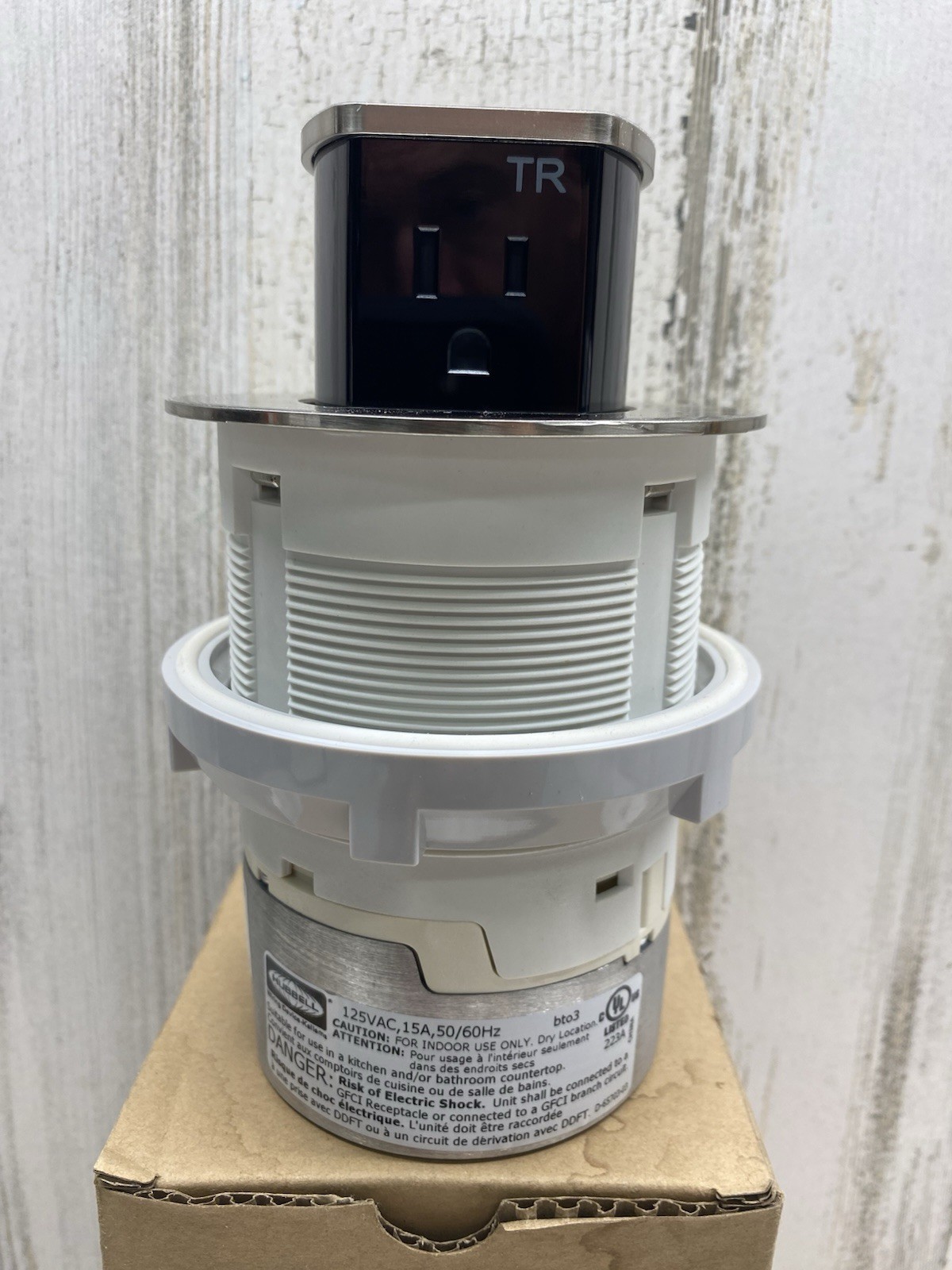 Hubbell Flush Mount Counter Receptacle Nickel Finish 15A 125V RCT201NI