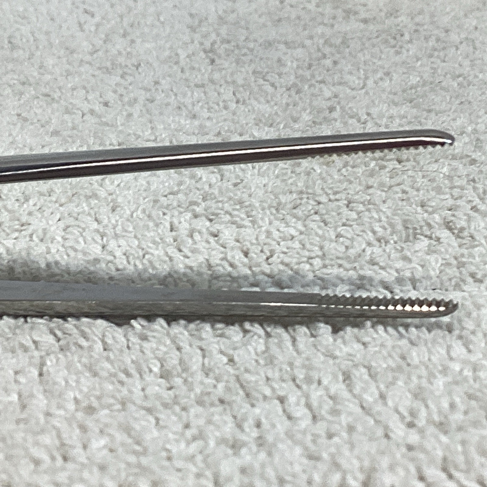 Aesculap BD47 DISSECTING FORCEPS 145mm, 5-3/4″ INOX