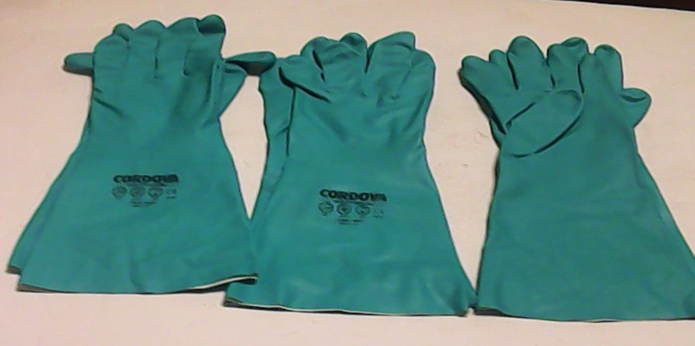 Cordova 4607 Nitrile Gloves Size 7/Sm 3 Pair New