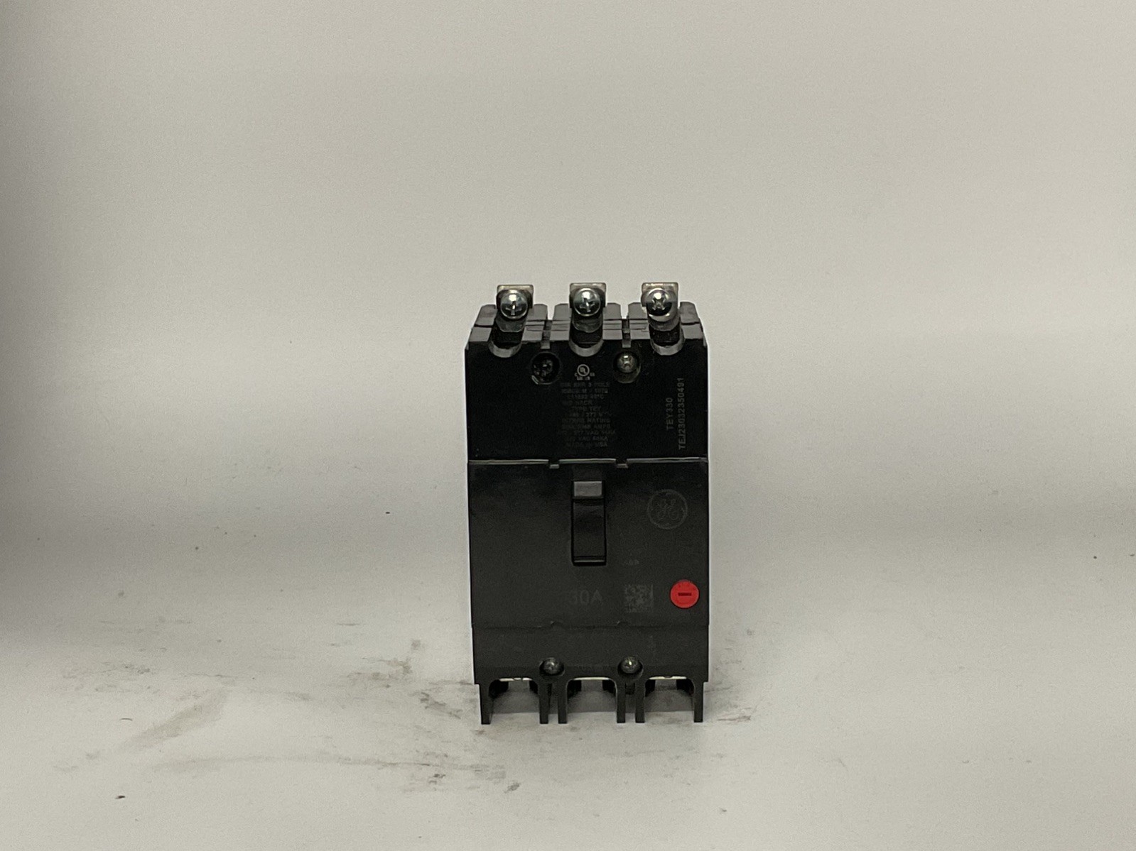 General Electric 3 Pole 30Amp 480v Circuit Breaker
