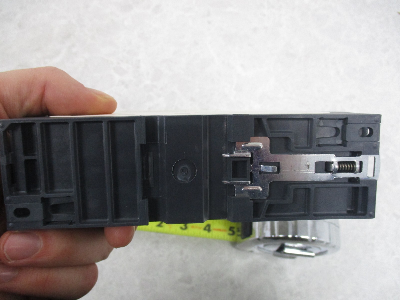 TELEMECANIQUE LUB 12 / LUCB05FU MOTOR STARTER BASE & CONTROL UNIT, T1342