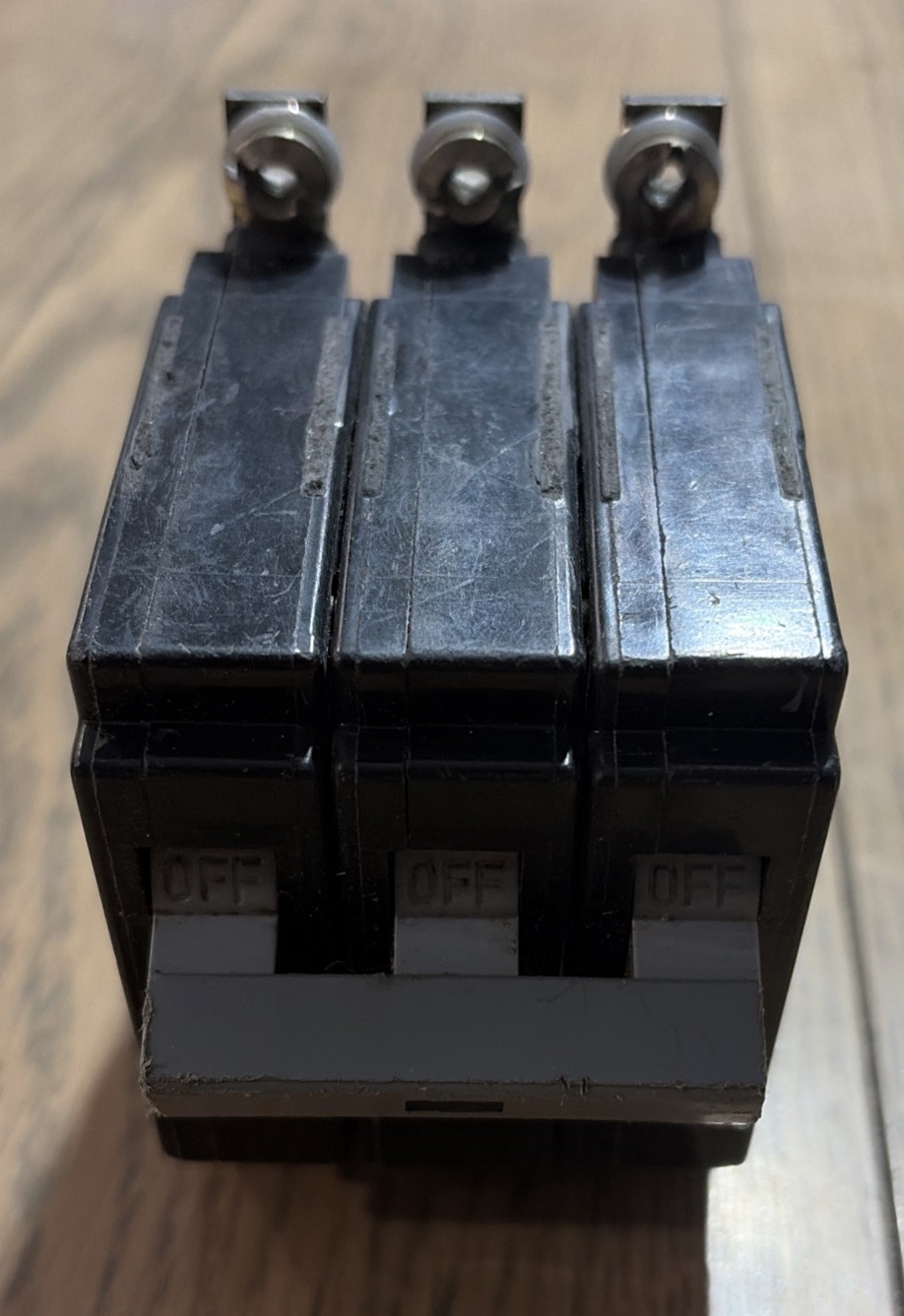 CUTLER HAMMER 3 POLE 20 AMP ELECTRICAL BREAKER # CHB320 NOS, OUT OF BOX