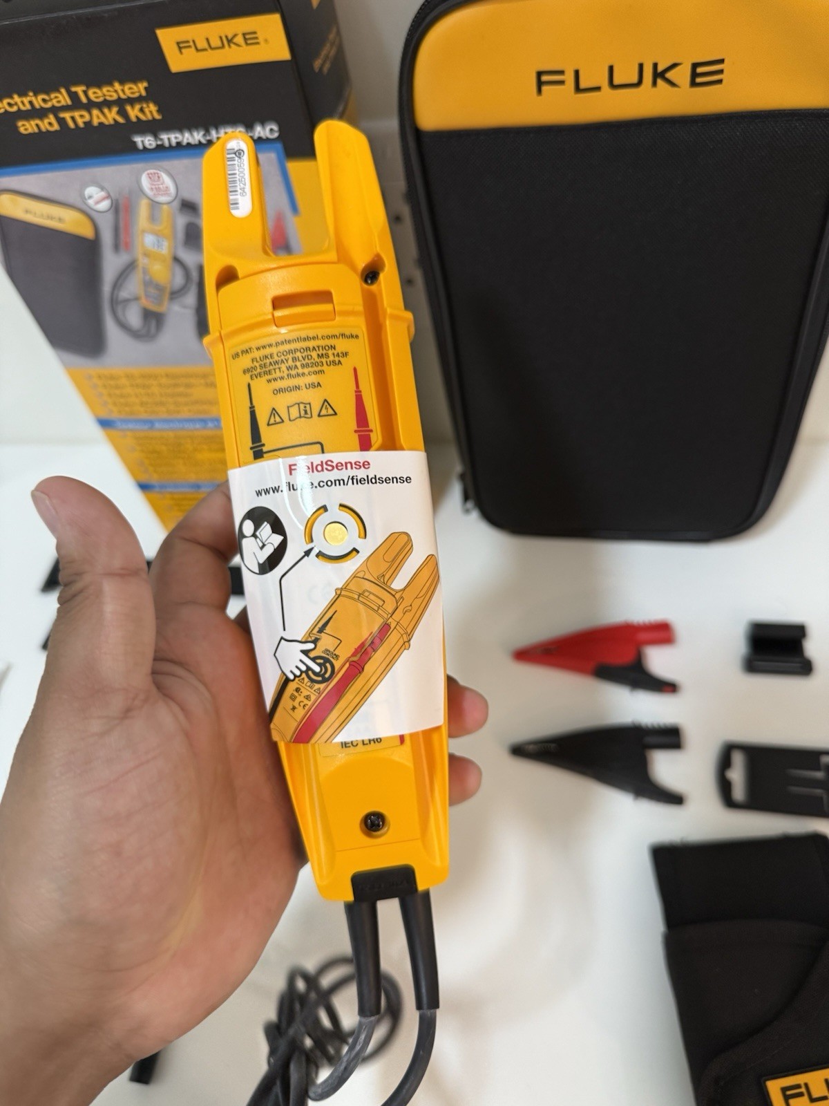 FLUKE T6-1000 ELECTRICAL TESTER W/ TPAK-HT6 AC285 KIT (NEW FACTORY SEALED) NEW