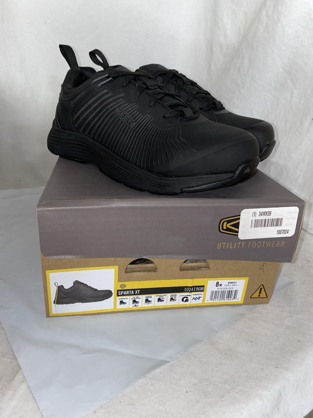 Keen Sparta XT Women’s Size 8M Safety Toe Work Shoes Slip Resistant Black/Black