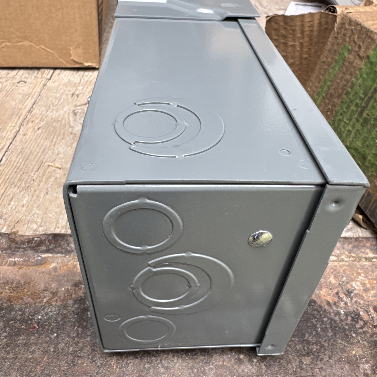 Square D – HOME250SPA Homeline Spa Panel, Load Center With 50-Amp Enclosed Main