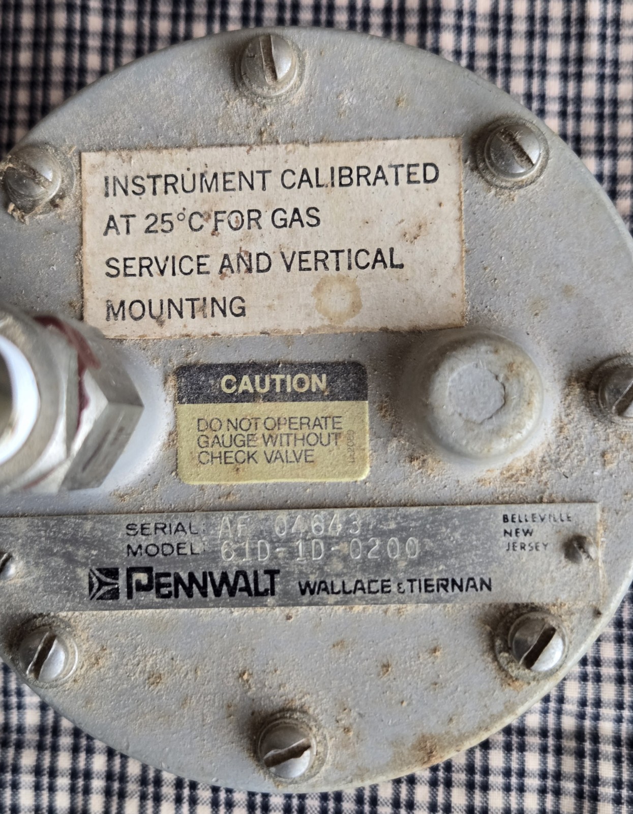 Pennwalt Wallace & Tiernan 61D-1D-0200 Absolute Pressure Gauge 150 PSIG
