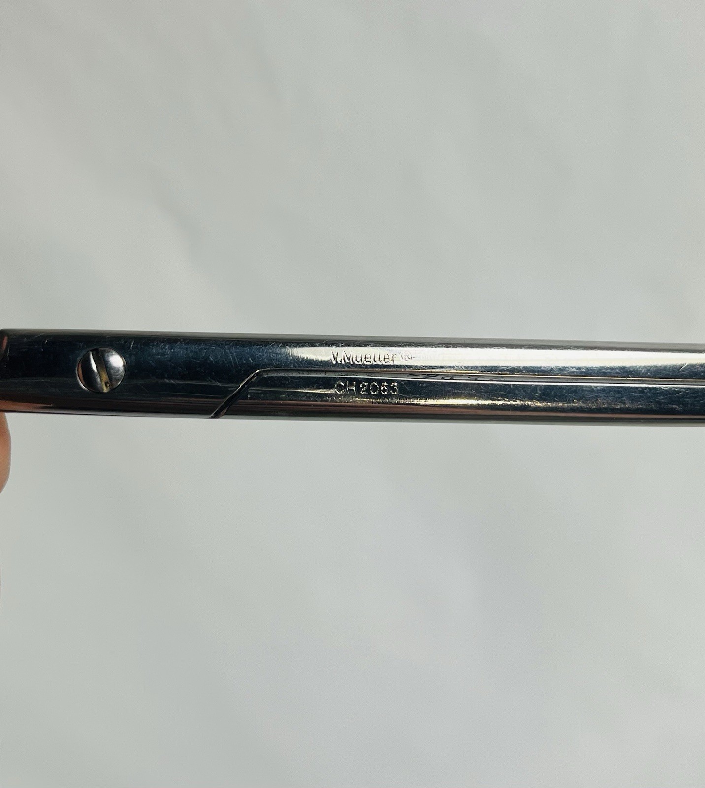 Lot of 2 V Mueller Curved Scissors (10.75” & 9” CH2053)