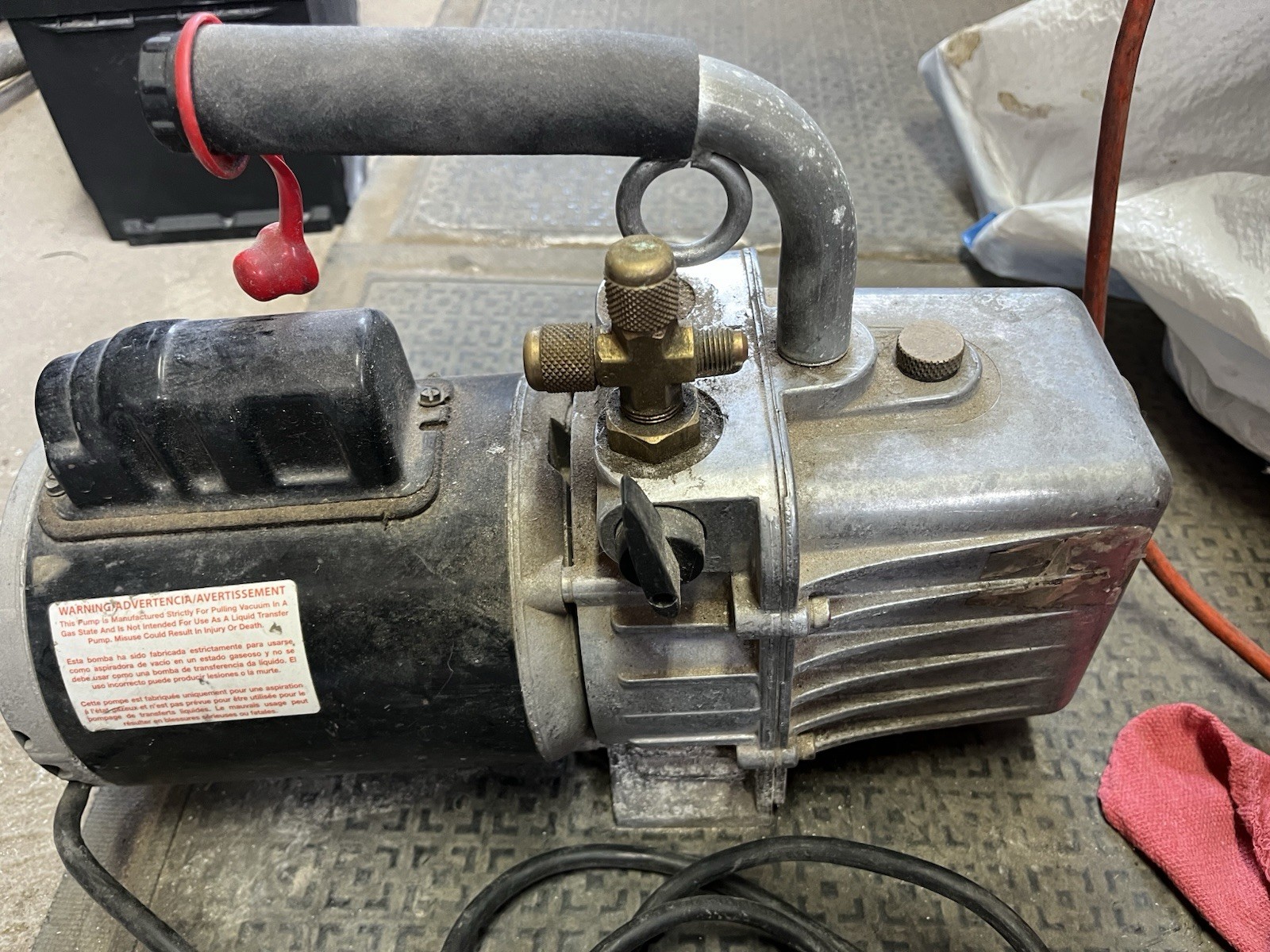 JB Industries Platinum DV-200N 7CFM Evacuation/Vacuum Pump – good used