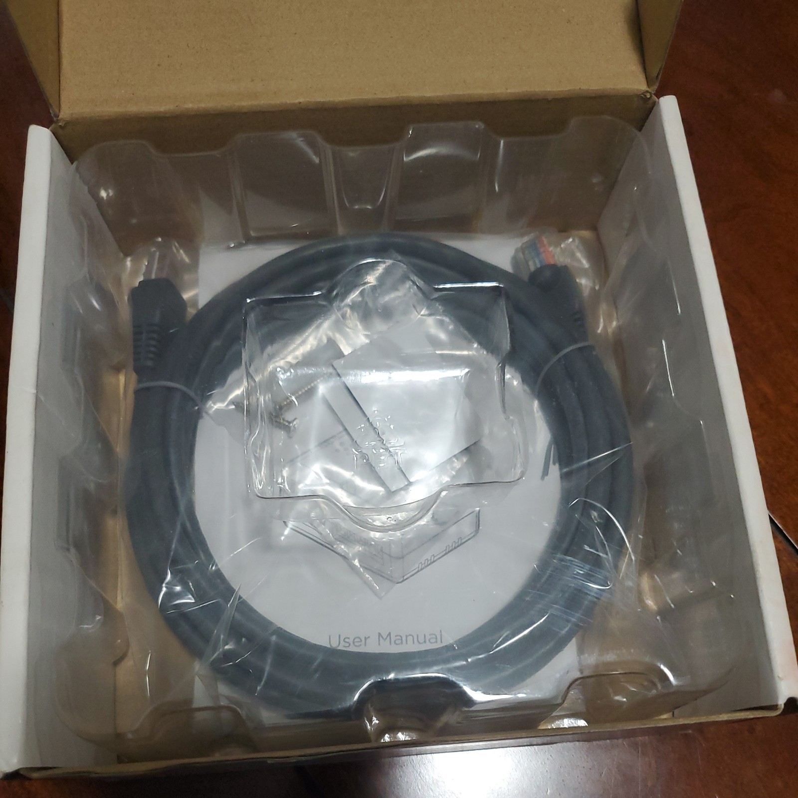NEW IN BOX- CyberPower ENVIROSENSOR Temperature and Humidity Sensor || WARRANTY!