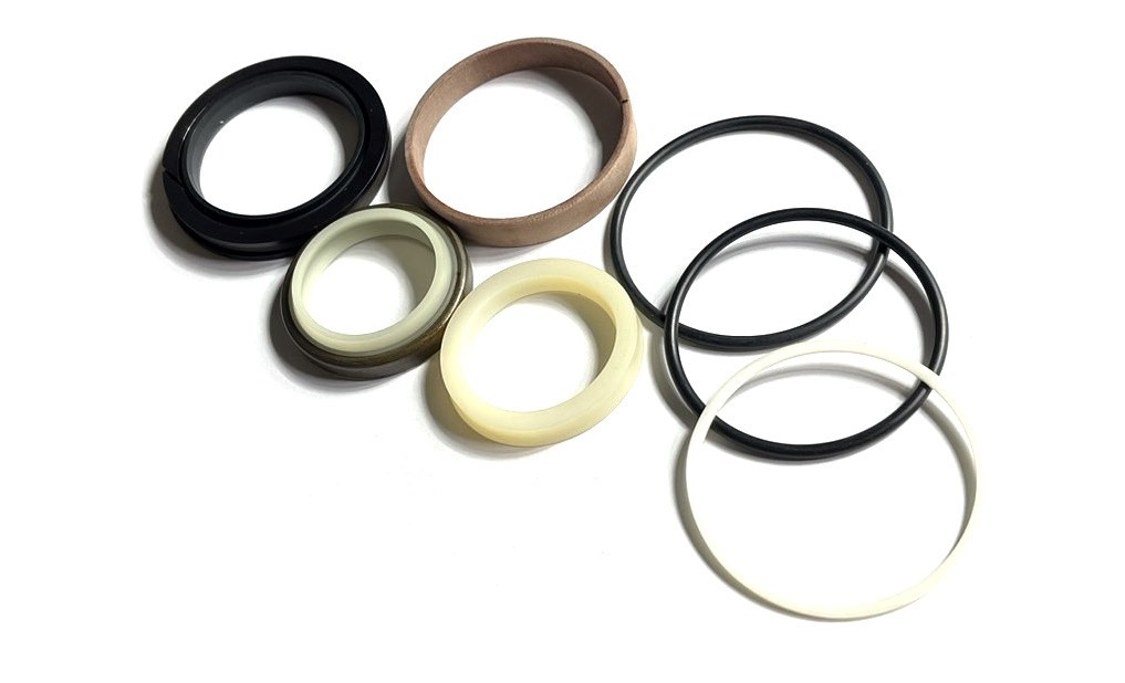 [Generic] Komatsu PC10-5 (7001～) Boom Cylinder Seal Kit. (with ring) –