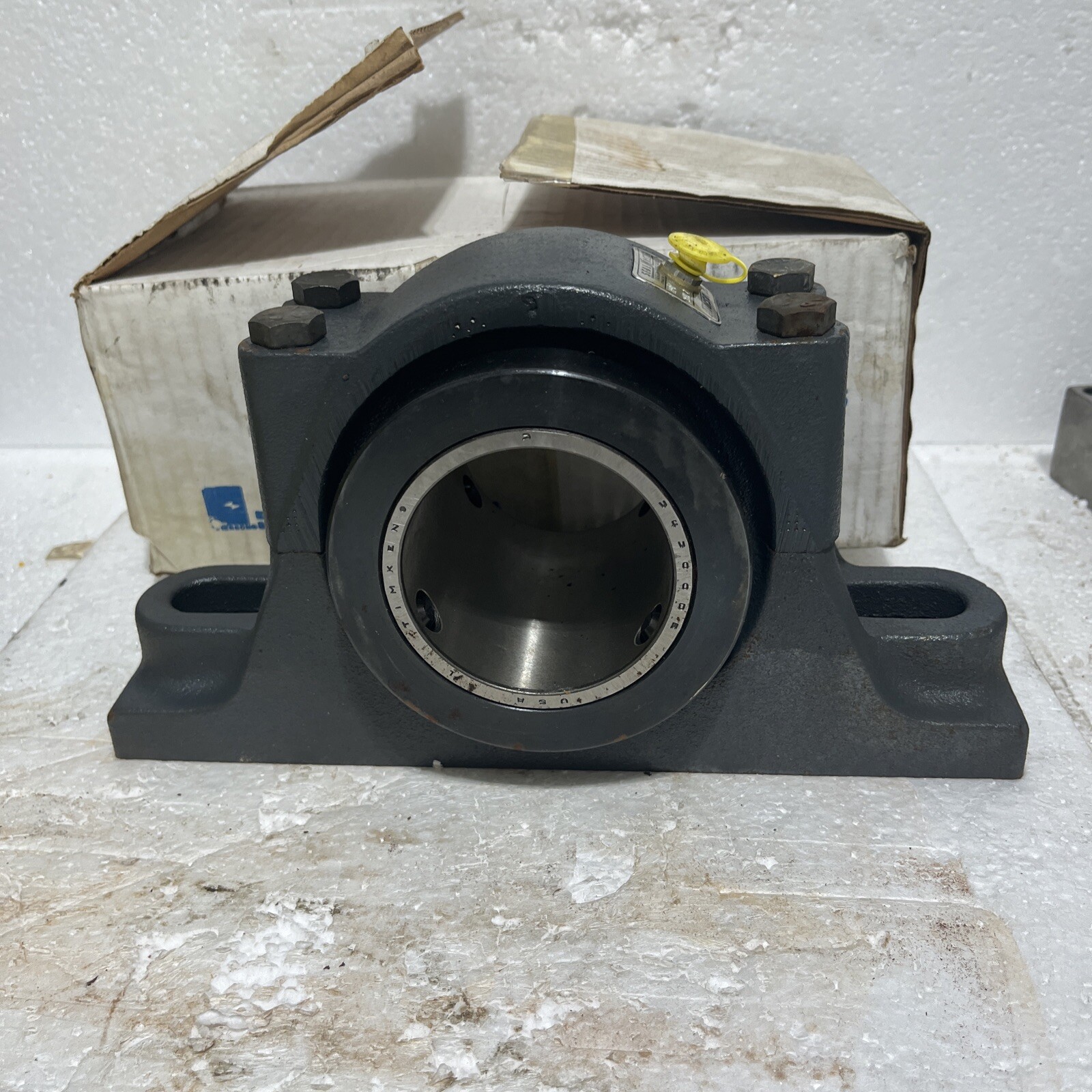 Sealmaster RPB 300-2 Two Bolt Pillow Block Roller Bearing, 3″ Bore Double Collar