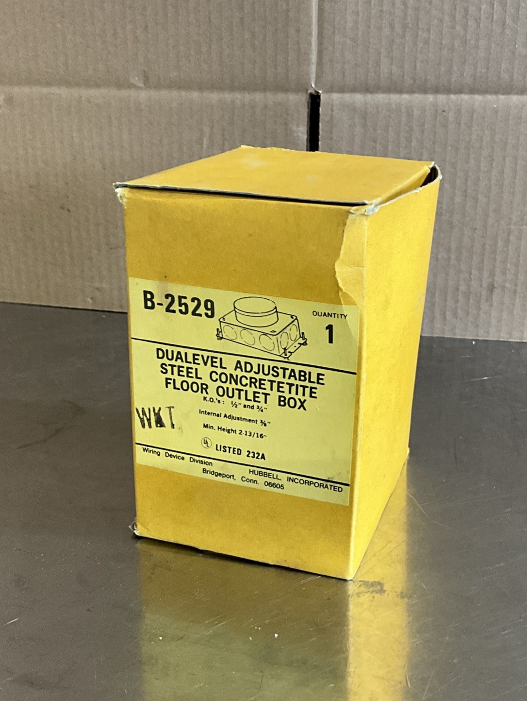 Hubbell Dualevel Adjustable Concretetite Floor Outlet Box B-2529 & Brass Cover
