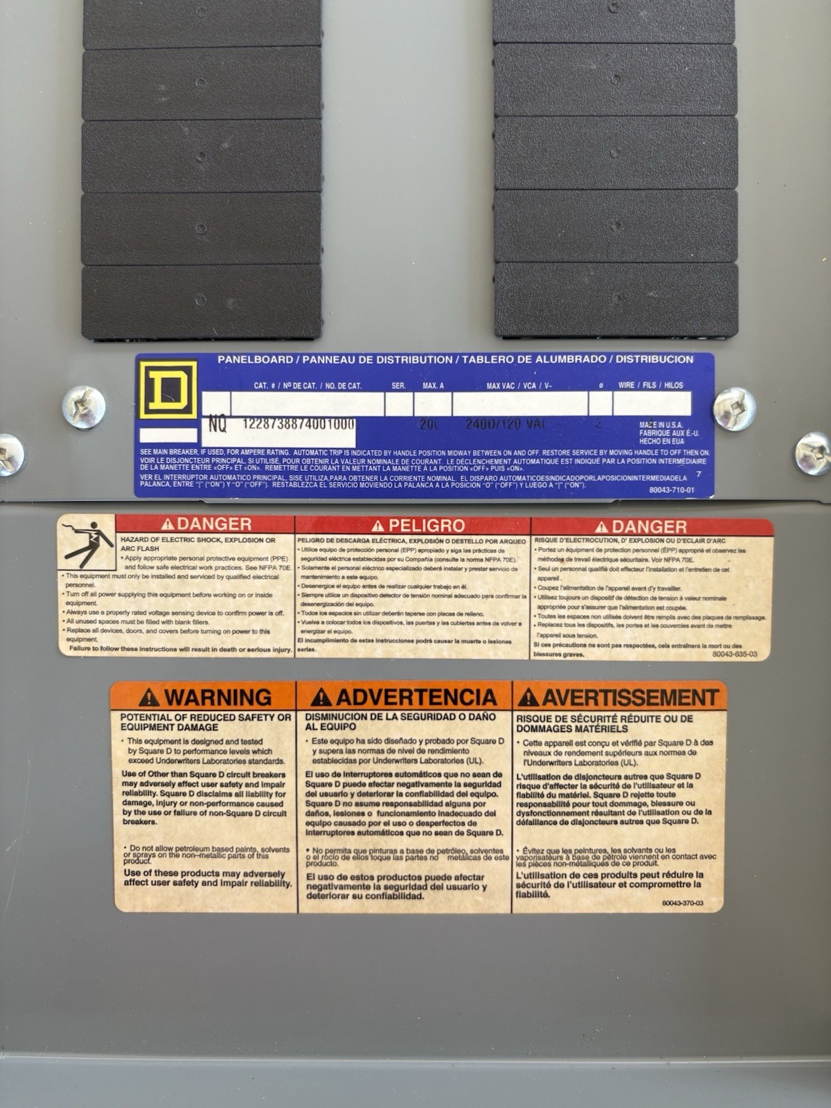 Square D Panel Board 240/120 VAC, 30 Ckt
