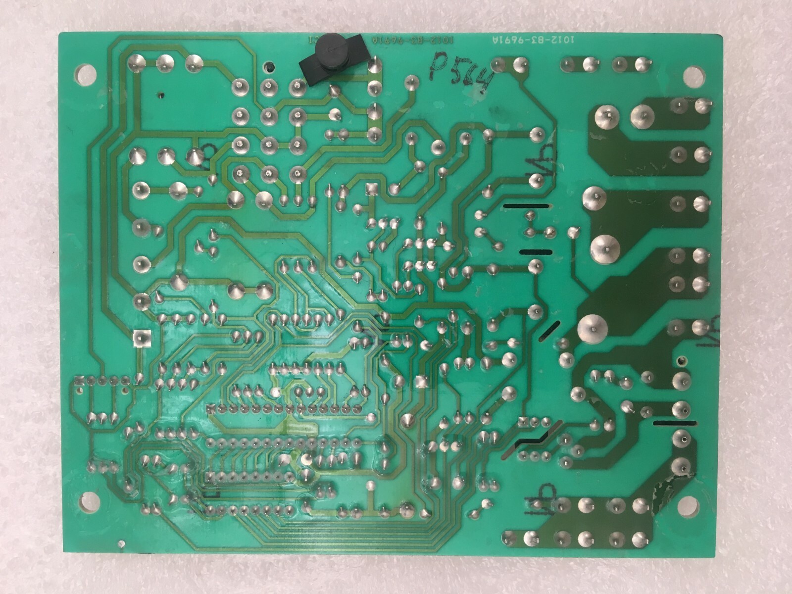 LENNOX 100973-01 Furnace Control Circuit Board 1012-969 used P564