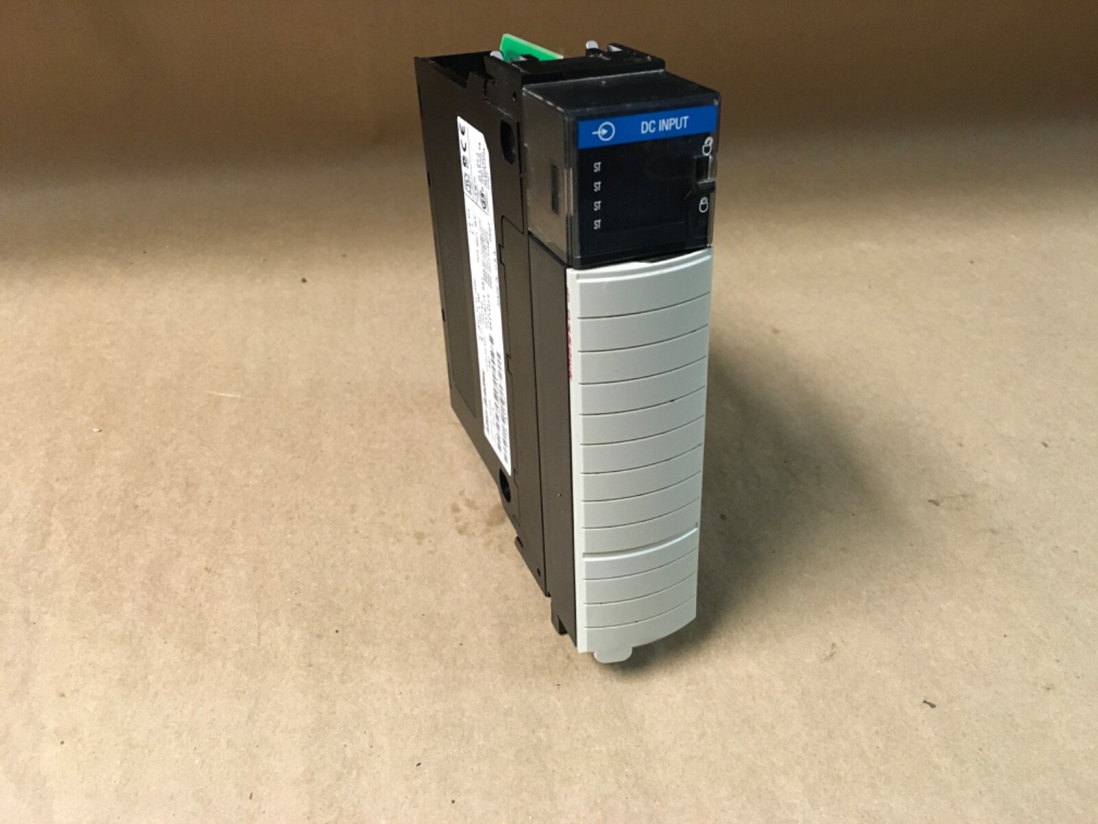 Allen-Bradley 1756-IB32/B DC Input Module 32Pt 24VDC P/N-96410273 B01 F/W 3.5