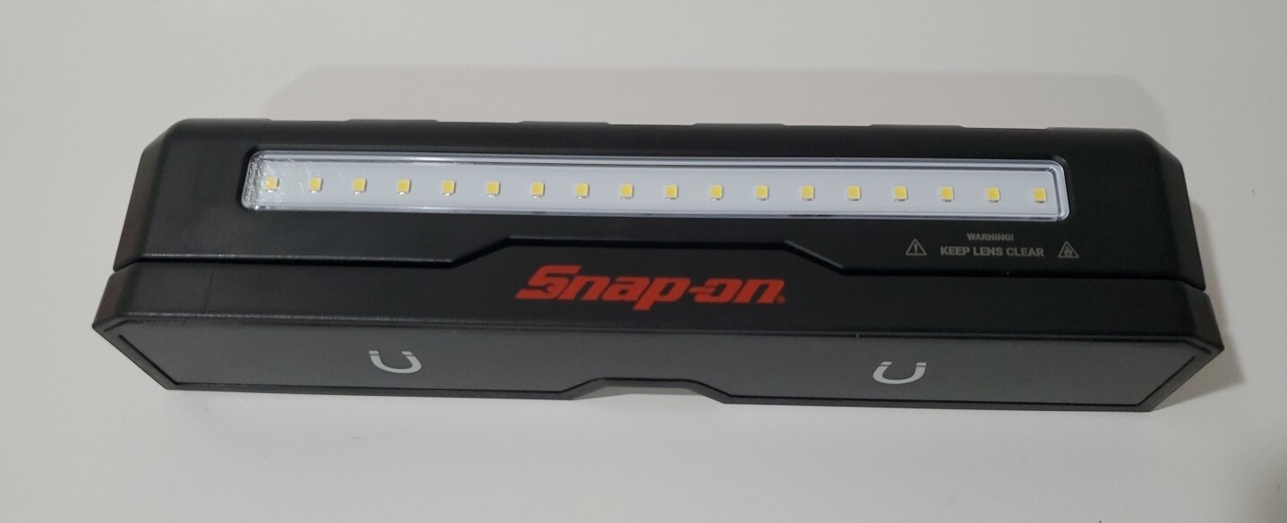 Snap On Tools 1400 Lumens Rechargeable Shop work Bar Light swivel Body ECARJ142