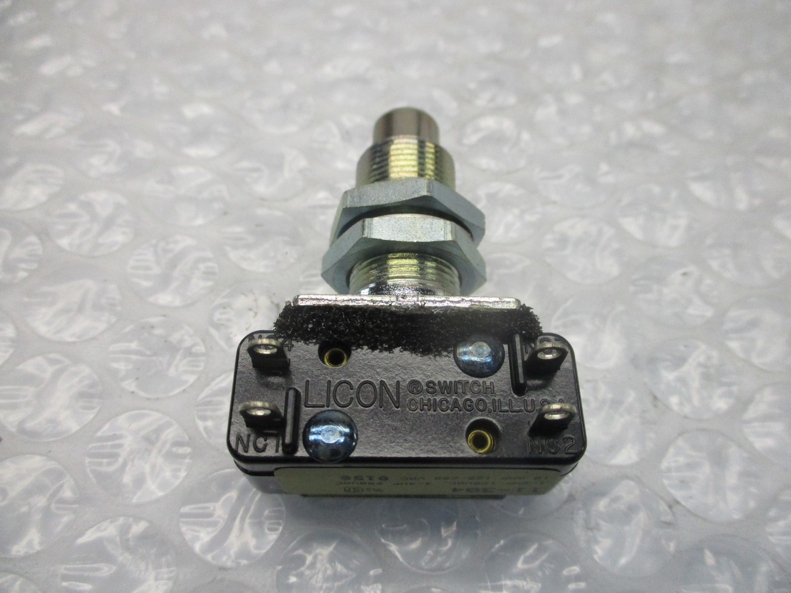INDUSTRIAL SPARE 11-304 SWITCH NSNP