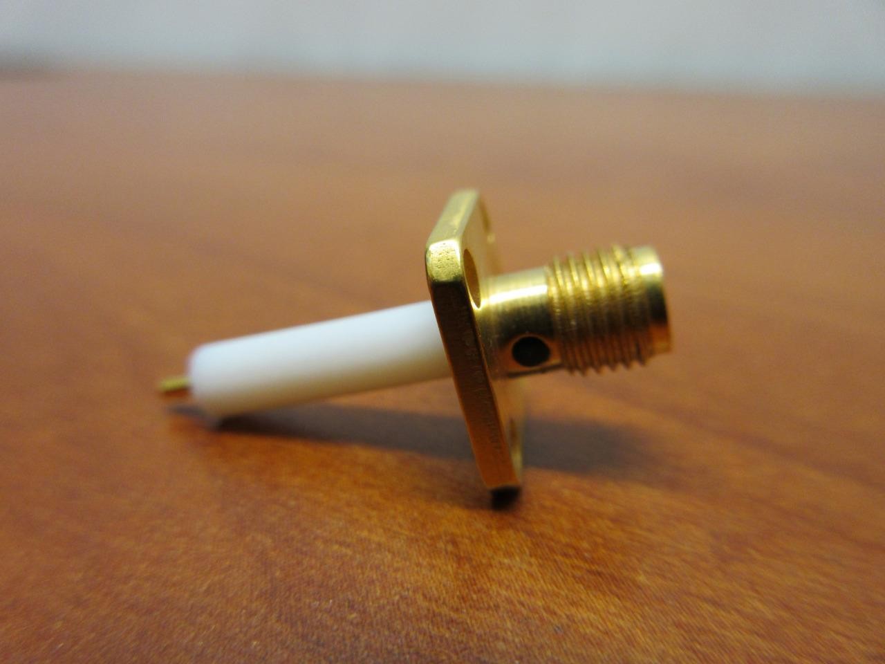 PASTERNACK PE4099 SMA Female Connector Solder Attachment 4 Hole Flange Mount