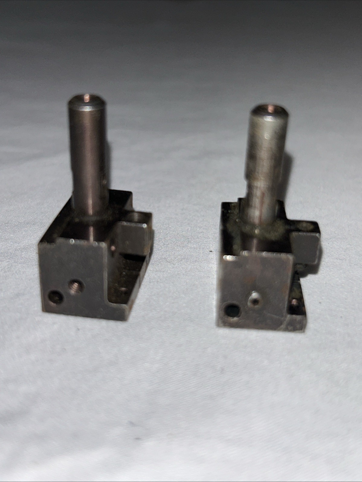 SINGER ? Needle Clamp Holder One Marked R One W, VTG No Part # See Pics Read
