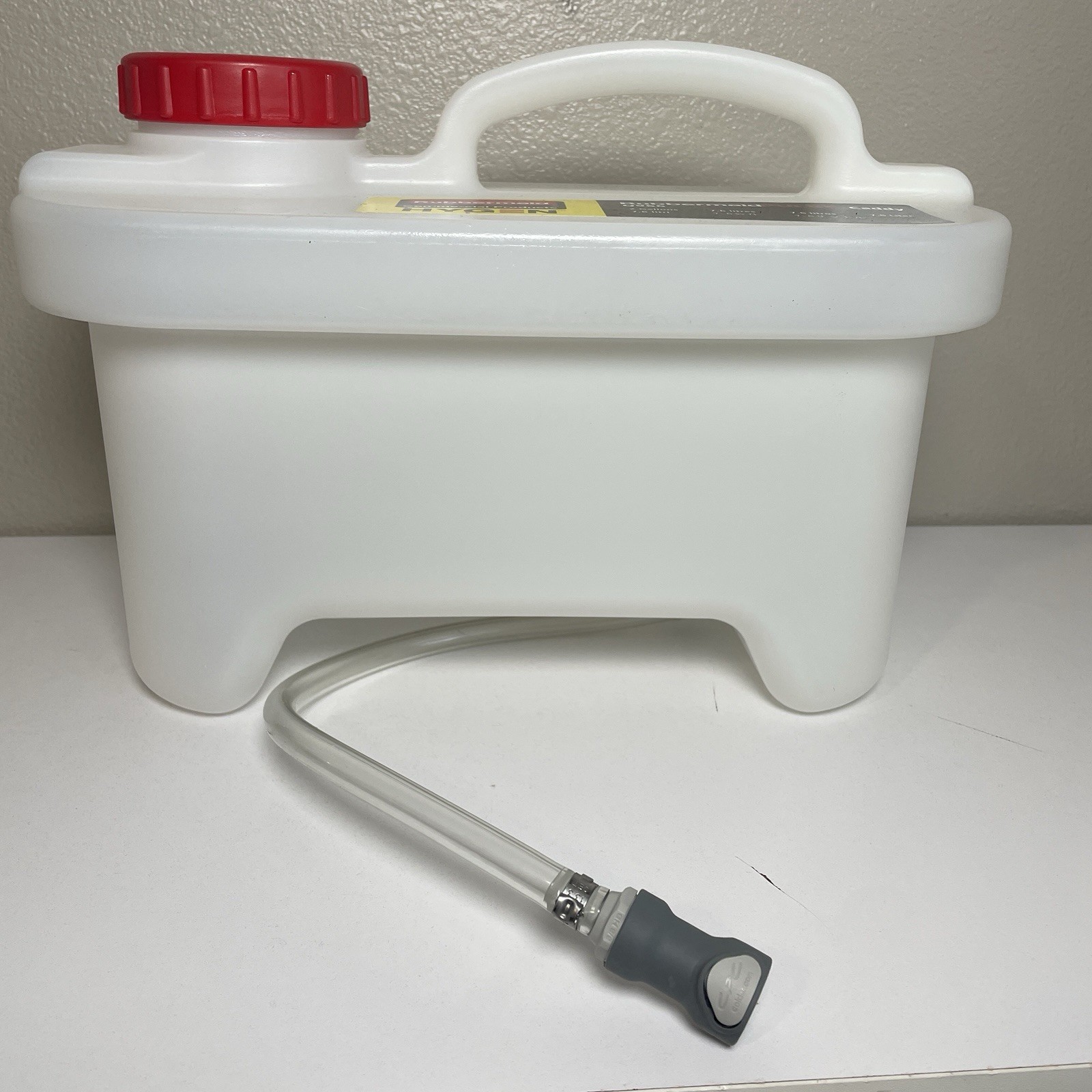 Rubbermaid Commercial HYGEN Pulse Caddy 2 Gal Q966