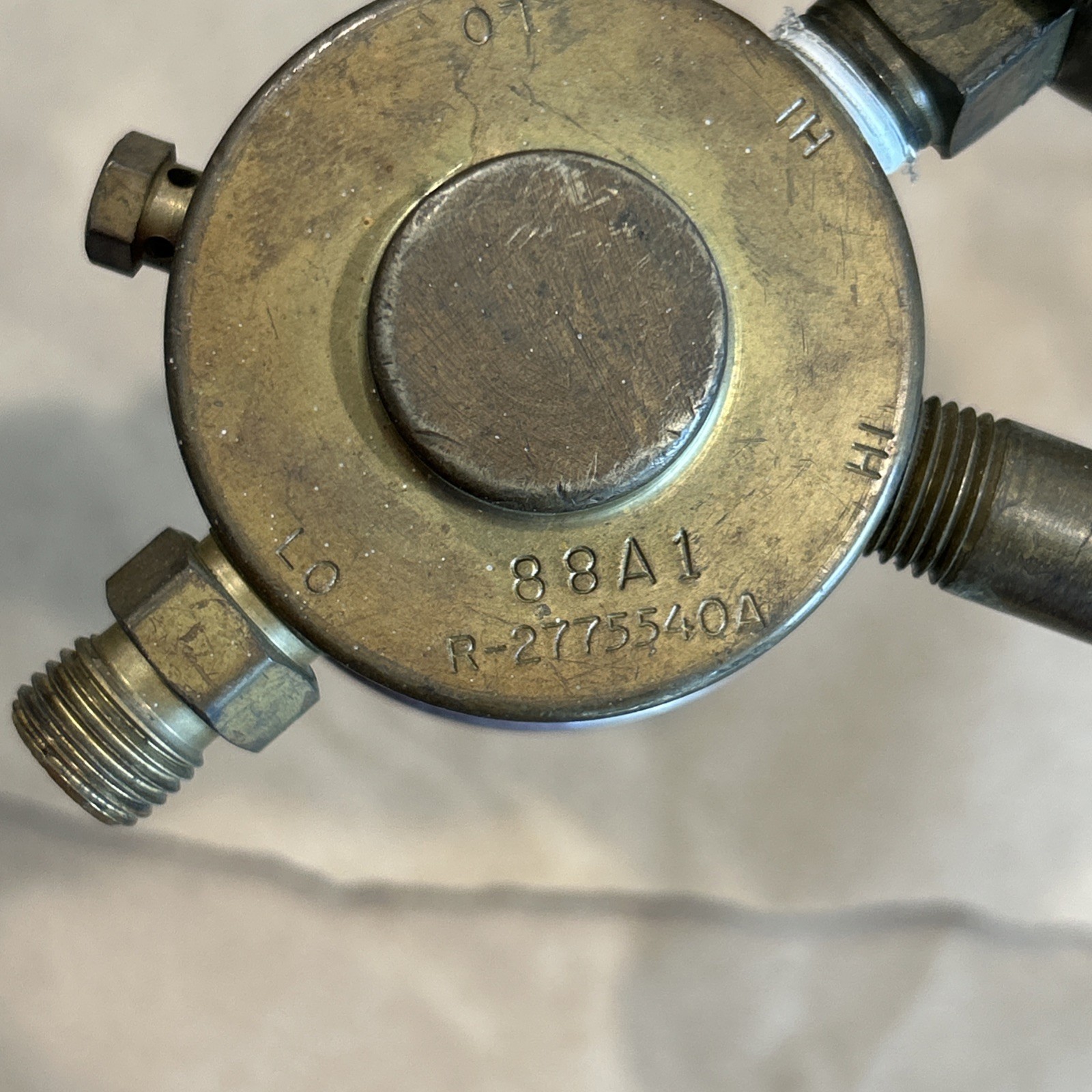 AIRCO BRASS ACETYLENE PRESSURE REGULATOR # 8509 US GUAGE OXYGEN REGULATOR PAIR