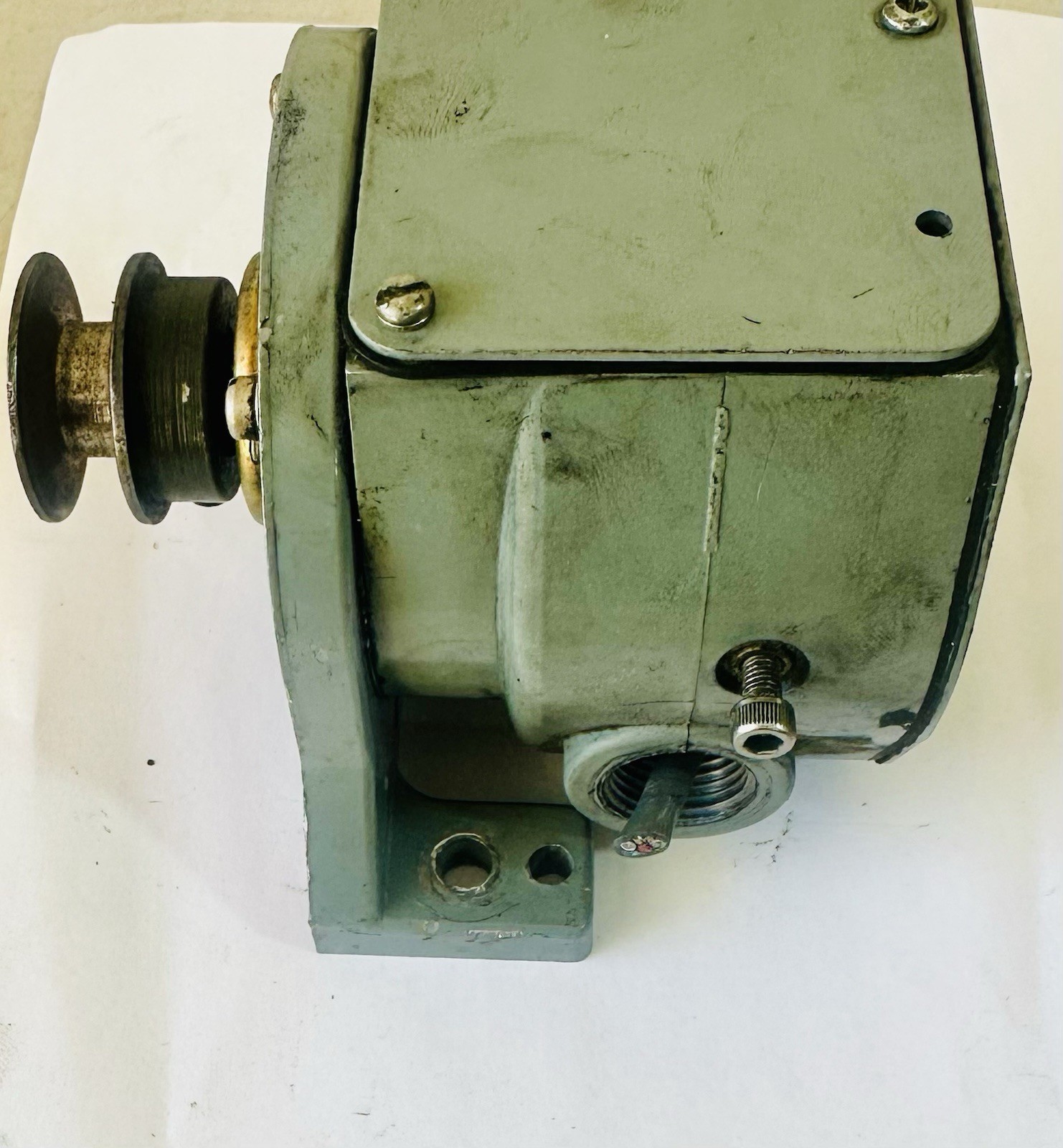 Allen-Bradley 808-J1 Ser F Electromechanical Speed Switch