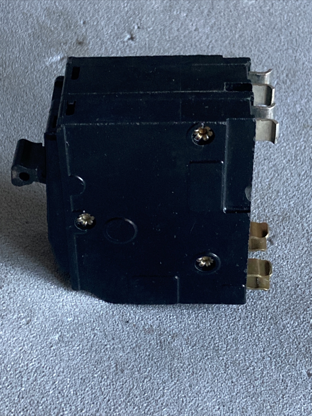 Square D QO220 2P 20A 240V Circuit Breaker Black Face Trip Window 4 Prong mount