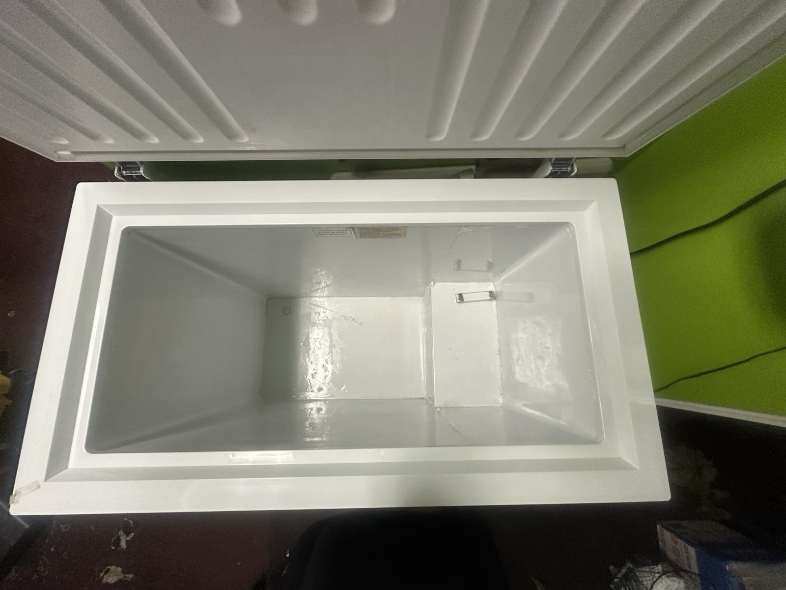 Atosa MWF9007 7 Cubic Foot Solid Top Chest
