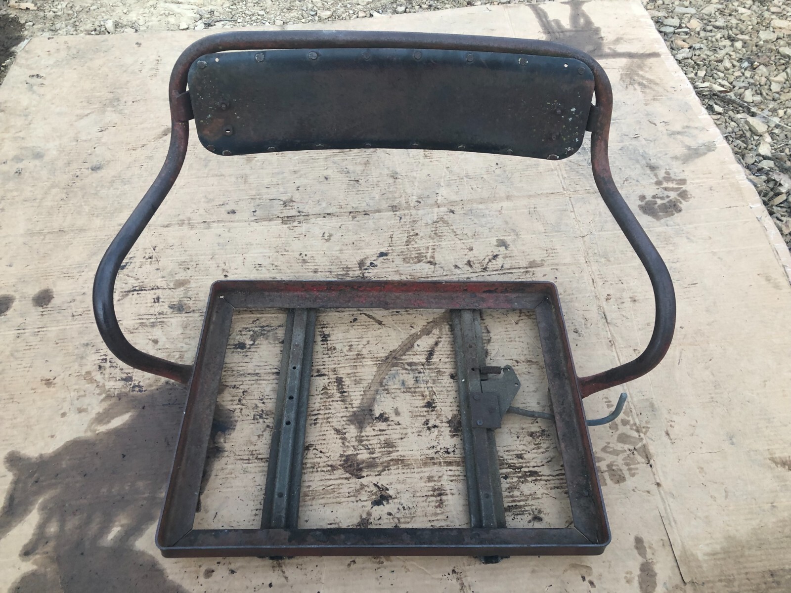 IH INTERNATIONAL 350 DIESEL UTILITY SEAT FRAME ASSEMBLY FARMALL