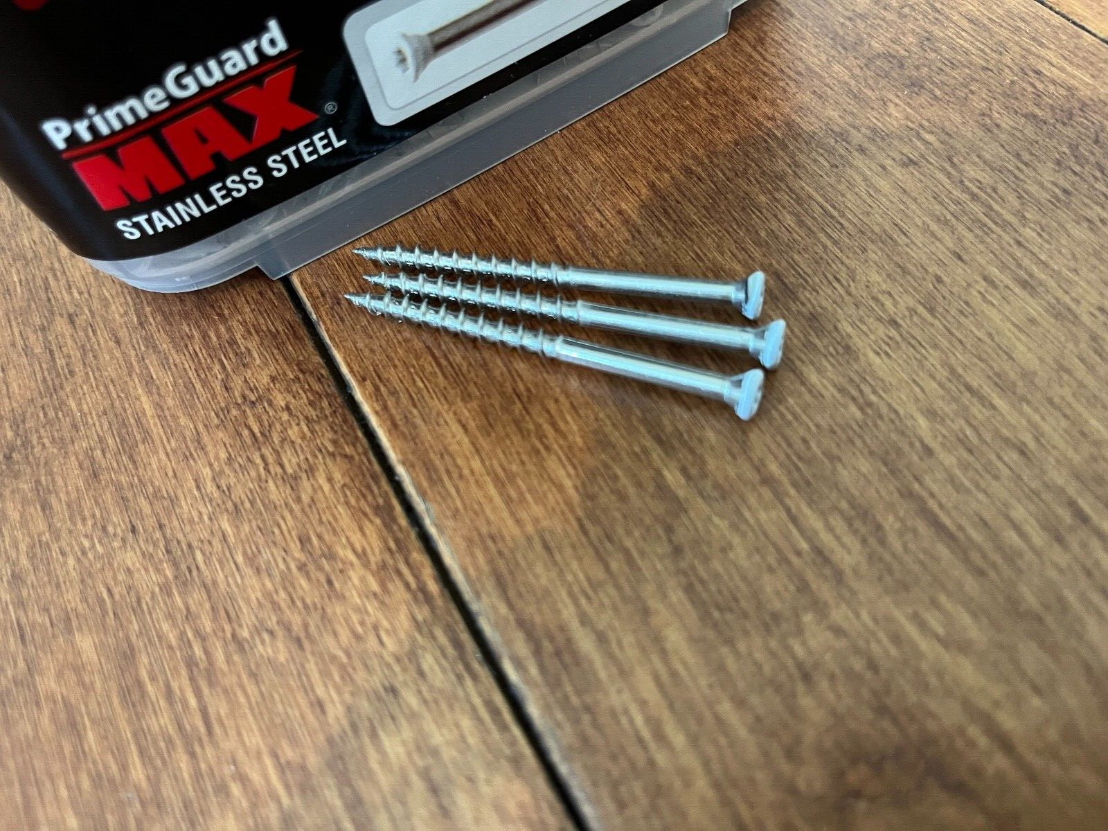 Grip Rite 2-1/4″ x 7 Star Drive White Trim Head Screws 316 Stainless Steel 5Lb.