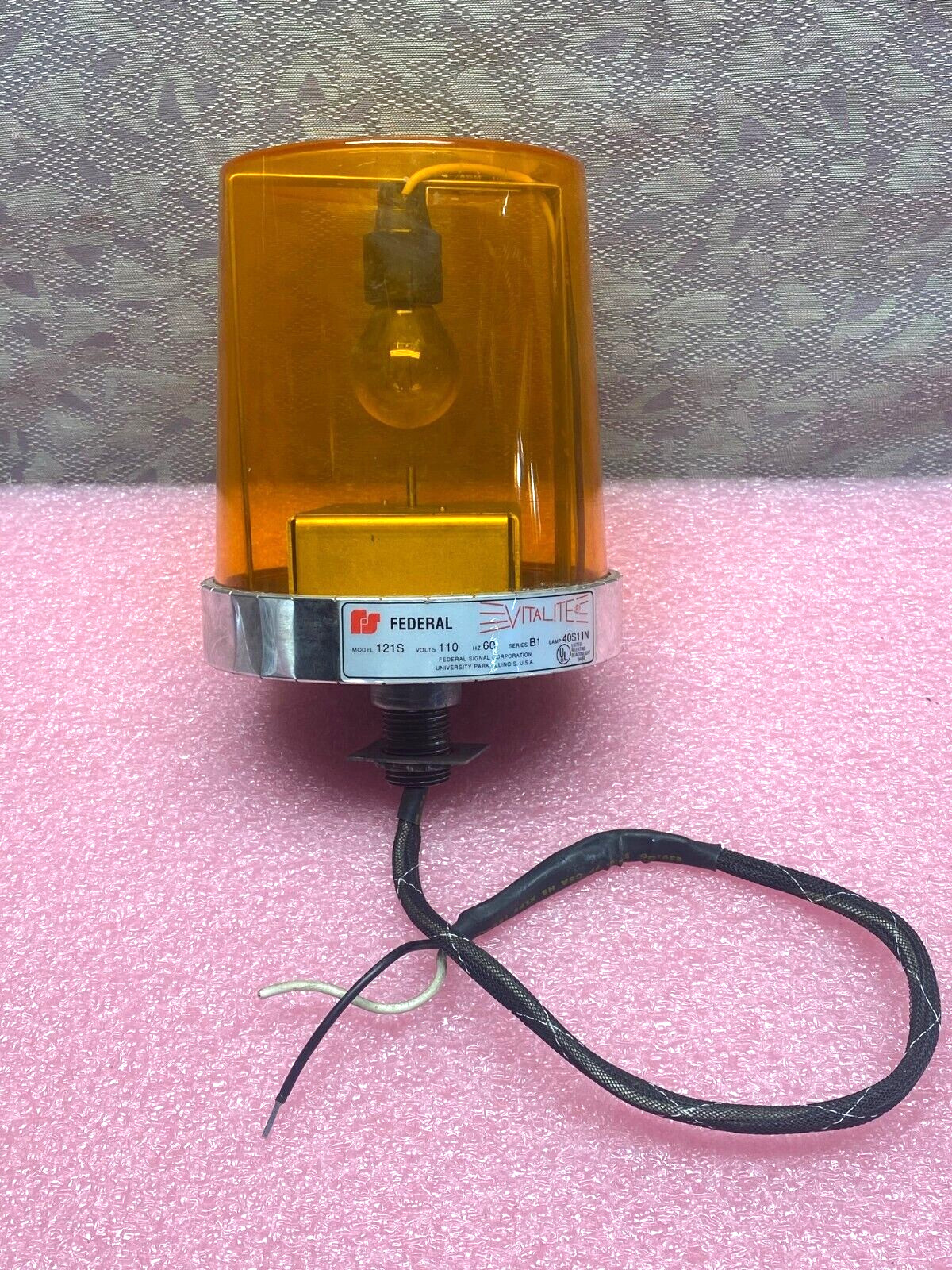 FEDERAL SIGNAL 121S AMBER BEACON
