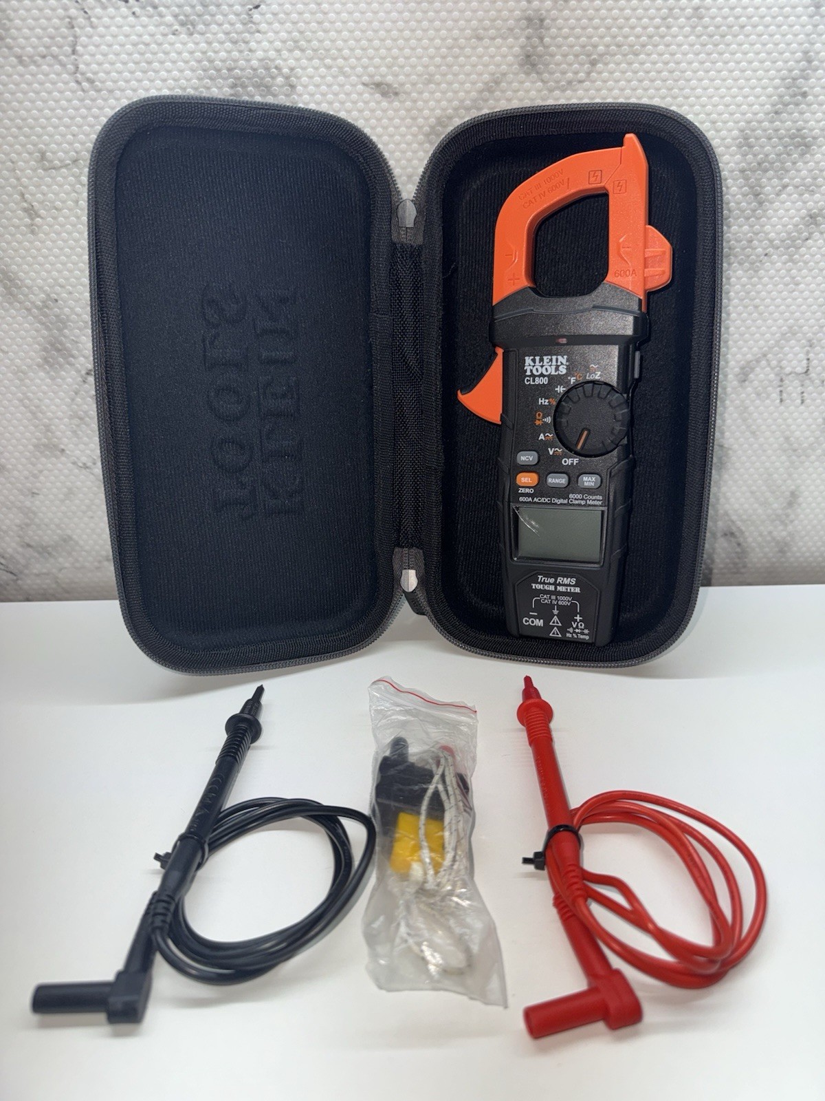 Klein Tools CL800 True RMS AC/DC Digital Clamp Meter w/ Leads Case Tested Works