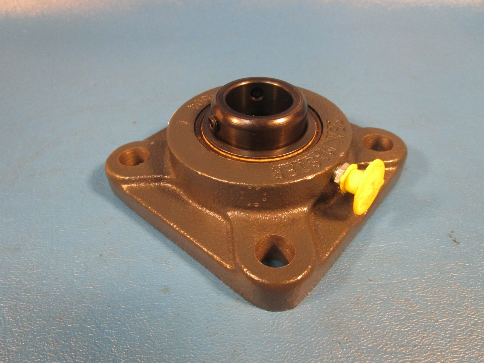 SealMaster, SF-15, 700439, 15/16″ 4 Bolt Flange Unit, Set Screw Locking