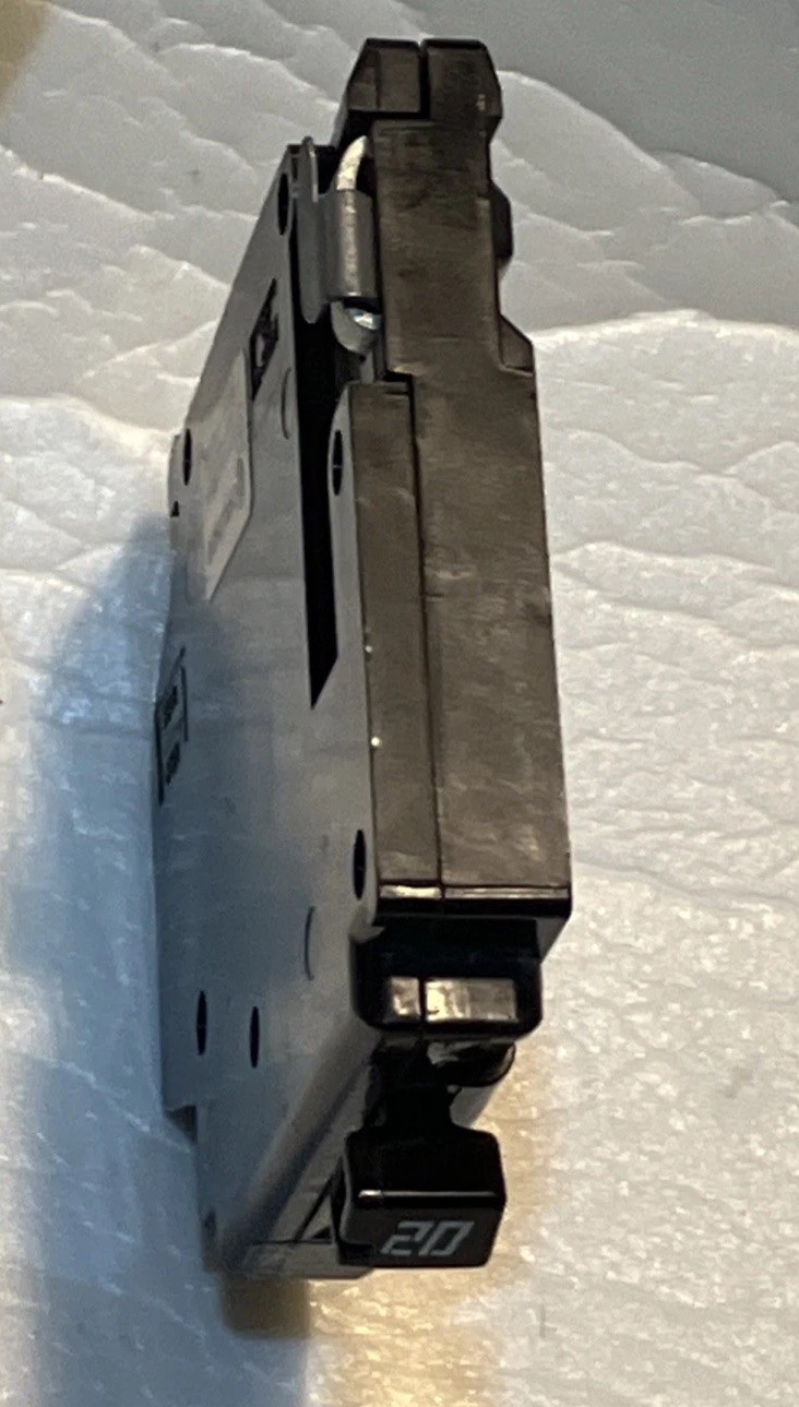 A120L Challenger Crouse-Hinds 1 Pole 20A Circuit Breaker A120 CTL Compliant