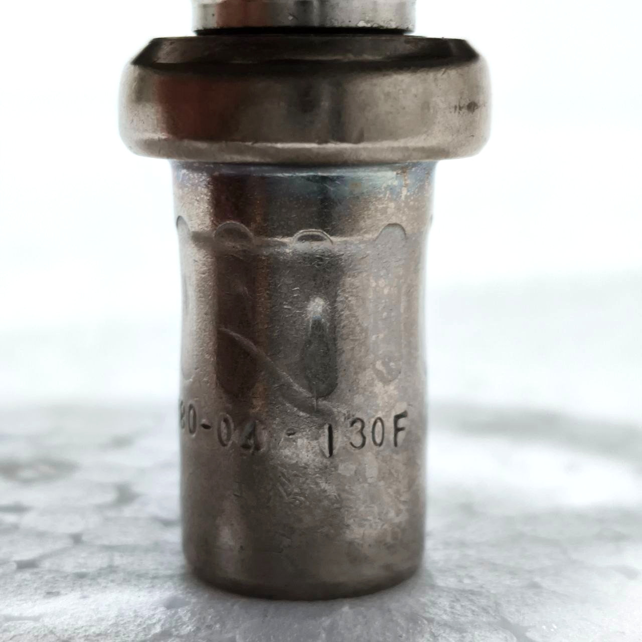 DANFOSS 148H3470 ORV THERMOSTAT OIL TEMPERATURE REGULATING VALVE 60°C 140°F