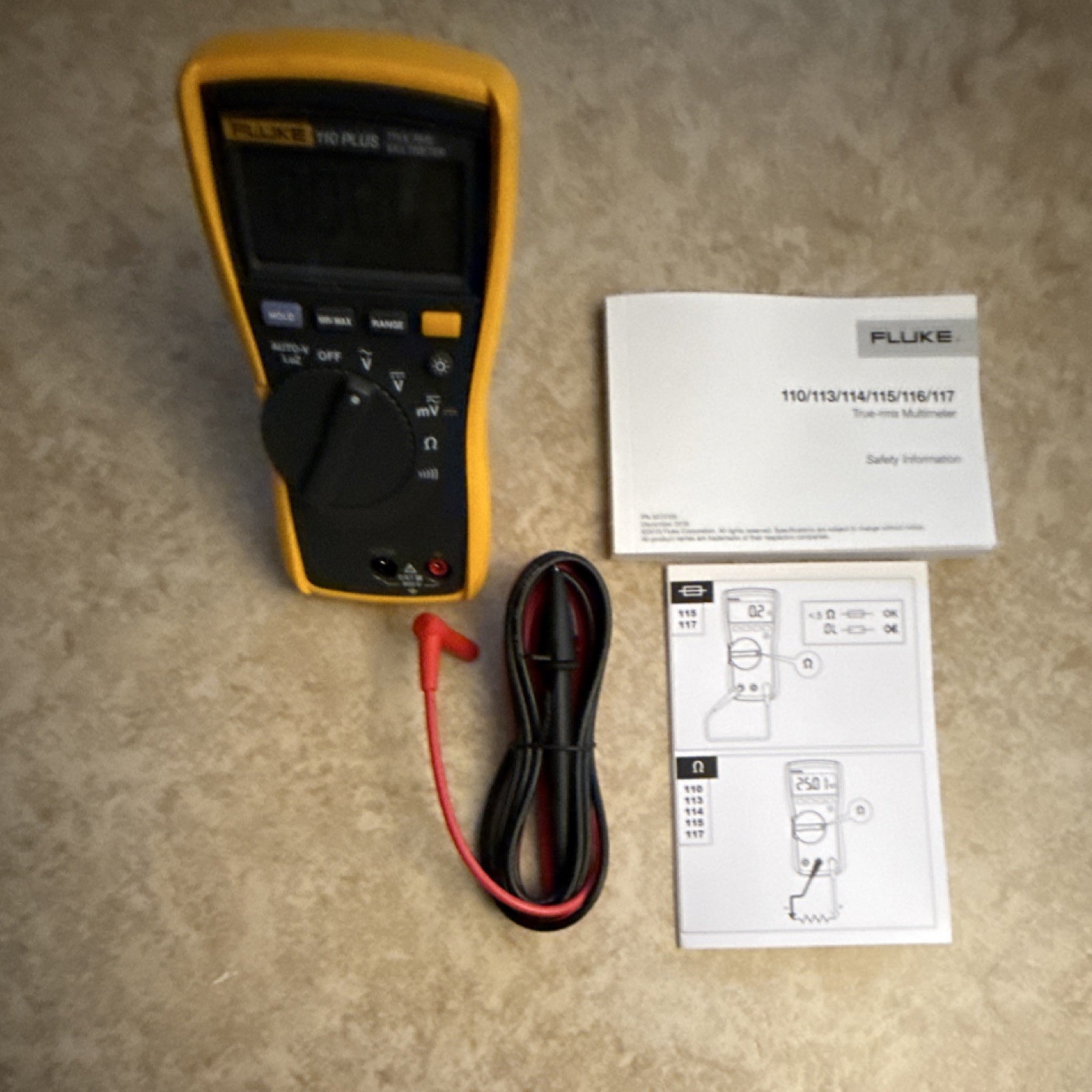 Fluke 110 Plus True RMS Digital Multimeter 6000 Count CAT III 600V w/ Leads