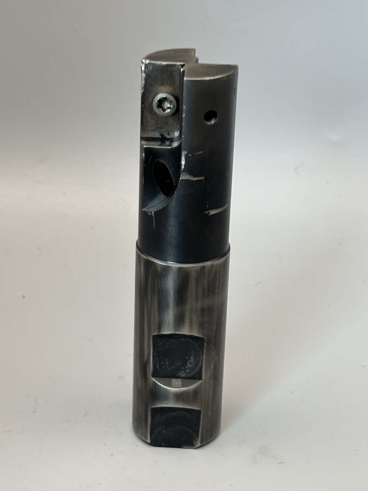 STS 1″ TMX0100.118.2.21 Indexable Two Flute Thread Mill 1″ Shank 4-1/4″ OAL