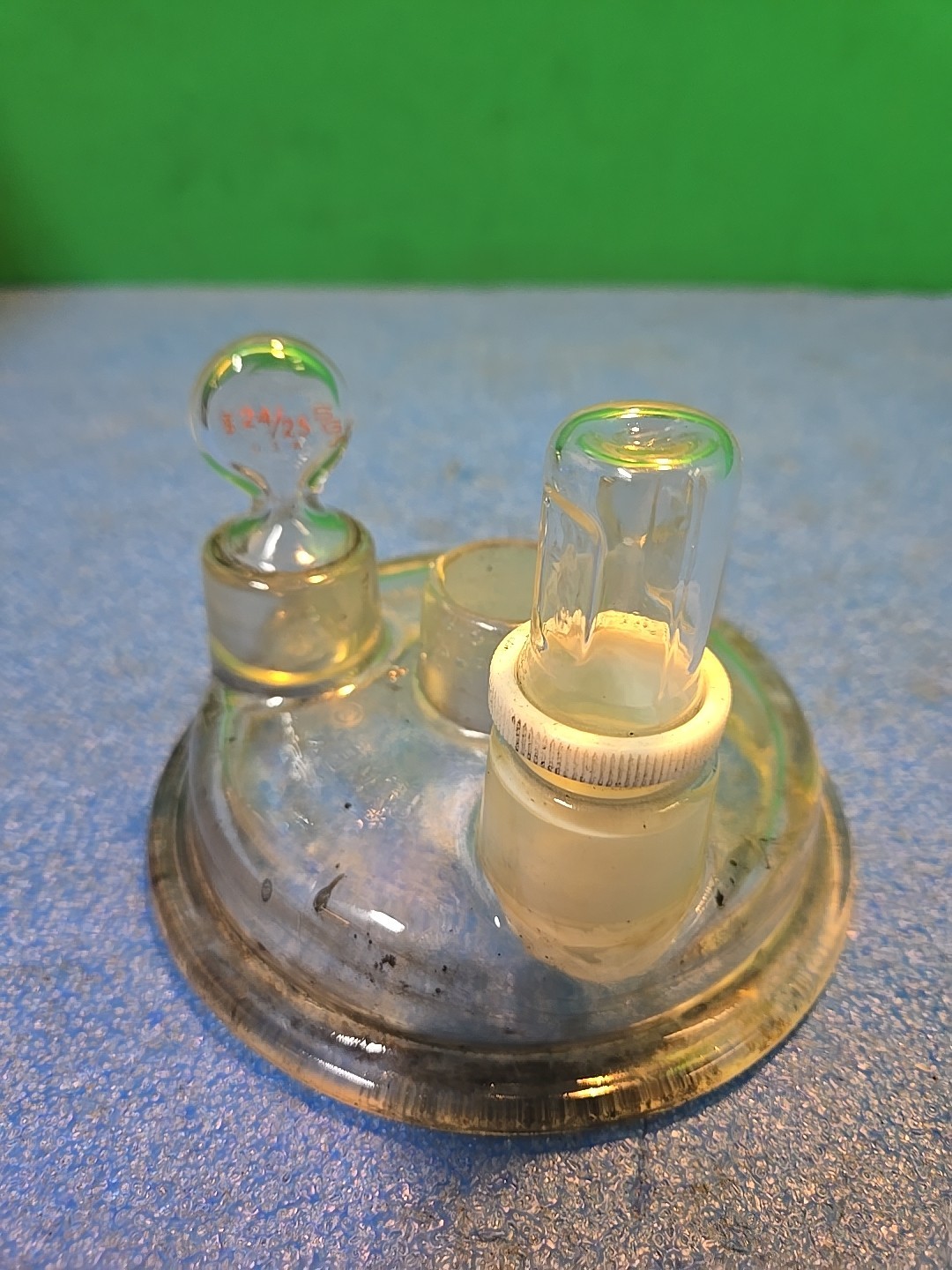 PYREX Glass 4-Neck Cover for 500mL to 1L Reaction Kettle 24/40 Outer 6947 B CHIP