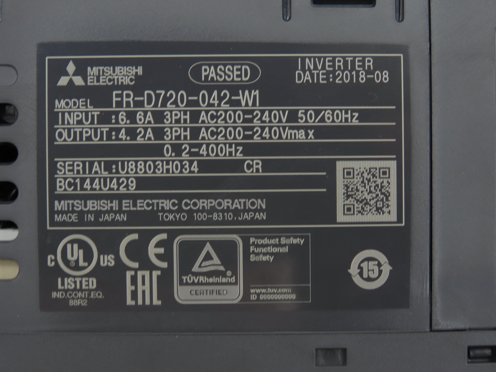 Mitsubishi Electric D700 FR-D720-042-W1 VFD AC Drive Inverter 3PH 200-240V 1HP